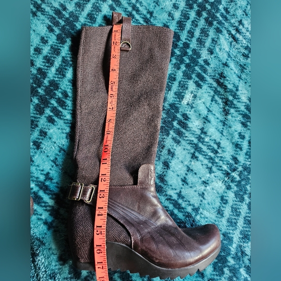 PUMA Vtg Y2K Leather Tweeded Chocolate Brown Wedge to the Knee Boots, size 6 - Picture 12 of 13